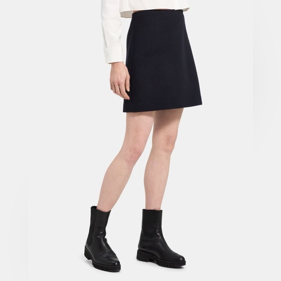 NEW Theory  High-Waist Mini Skirt in Double-Face Wool-Cashmere Black - Picture 10 of 16